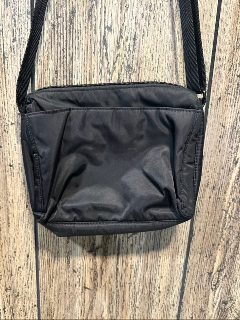 Hedgren Eye RFID Nylon Shoulder Bag - Picture 4 of 7